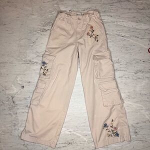 Abercrombie Kids Cargo Pants Floral Embroidery Light Tan Girls Sz 9/10